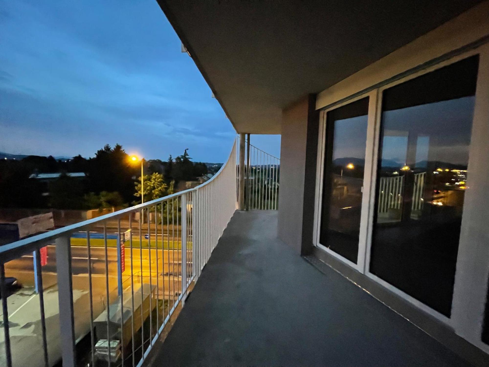 Luxusapartment Mit 40 Qm Terrasse, E-Parkplatz Und Parkplatz Γκρατς Εξωτερικό φωτογραφία