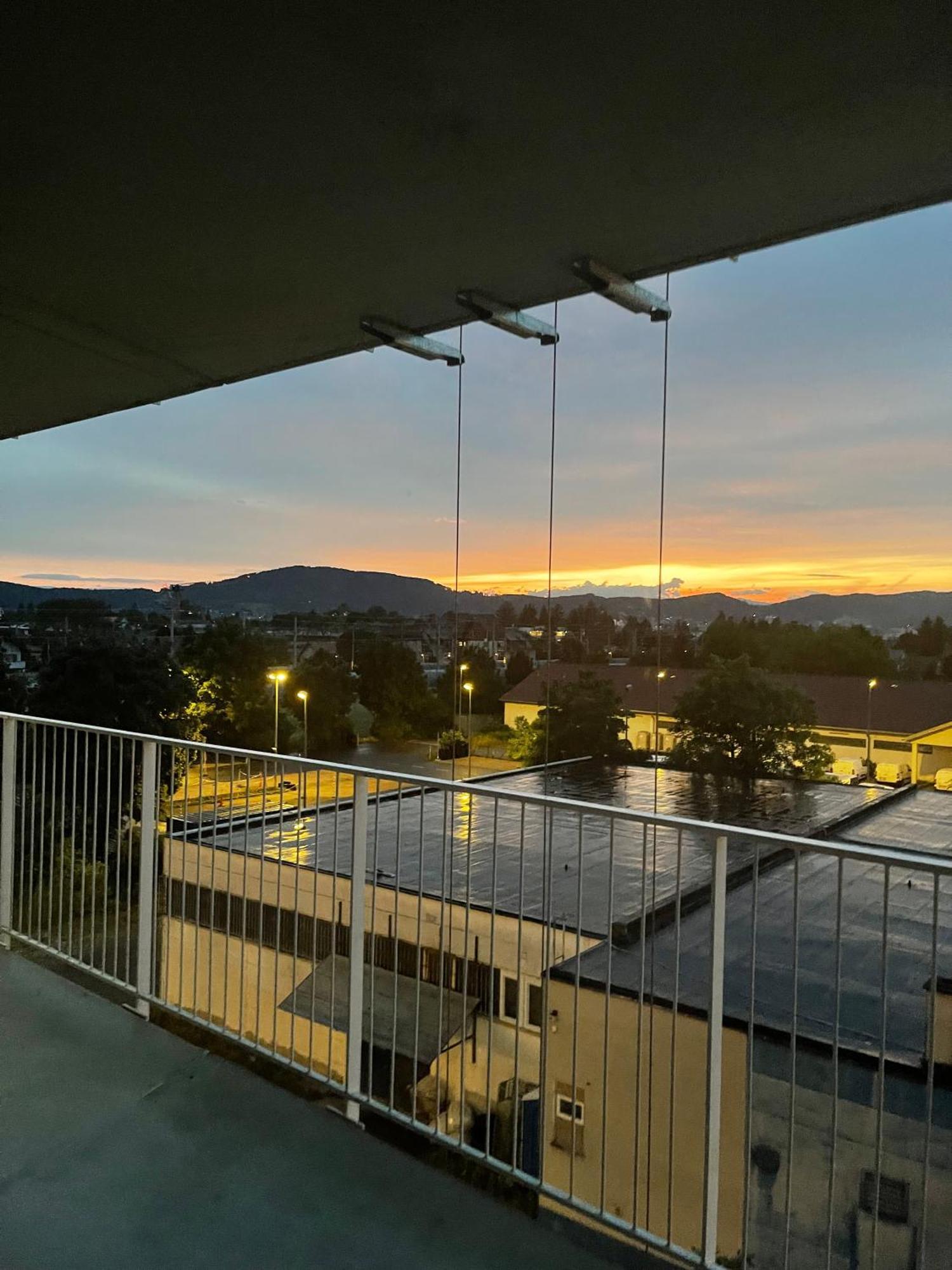 Luxusapartment Mit 40 Qm Terrasse, E-Parkplatz Und Parkplatz Γκρατς Εξωτερικό φωτογραφία