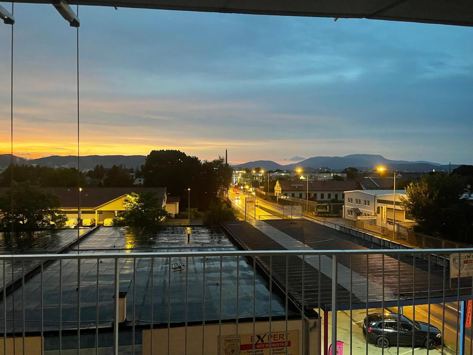 Luxusapartment Mit 40 Qm Terrasse, E-Parkplatz Und Parkplatz Γκρατς Εξωτερικό φωτογραφία