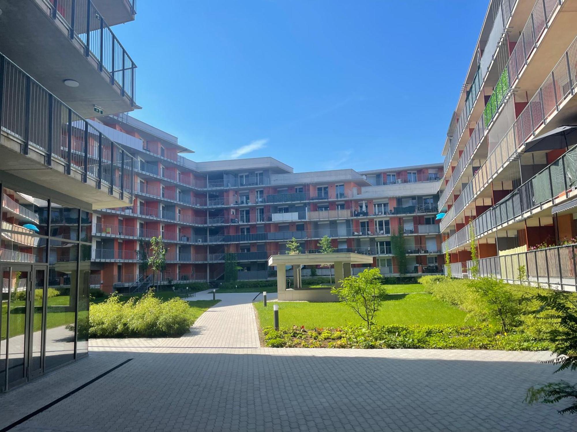 Luxusapartment Mit 40 Qm Terrasse, E-Parkplatz Und Parkplatz Γκρατς Εξωτερικό φωτογραφία